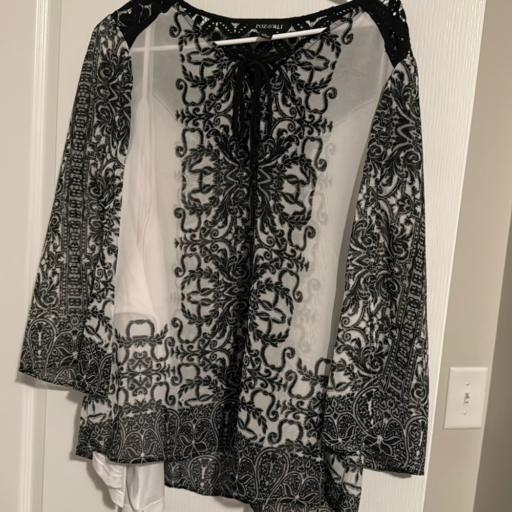 Roz & Ali shirt size L